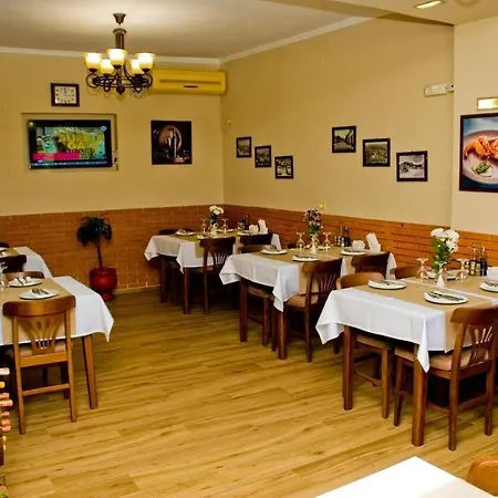 4 Stinet Hotel