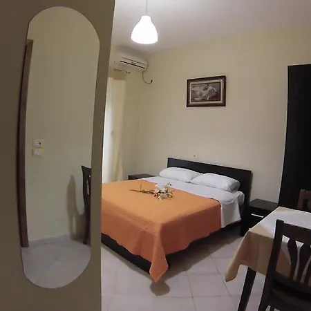 4 Stinet 3* Vlorë