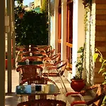4 Stinet Hotel 3*