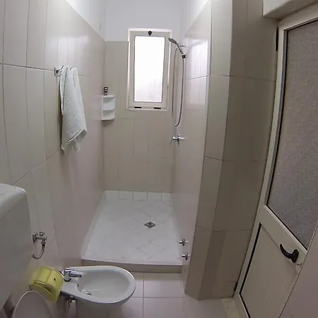 Szálloda 4 Stinet Vlora