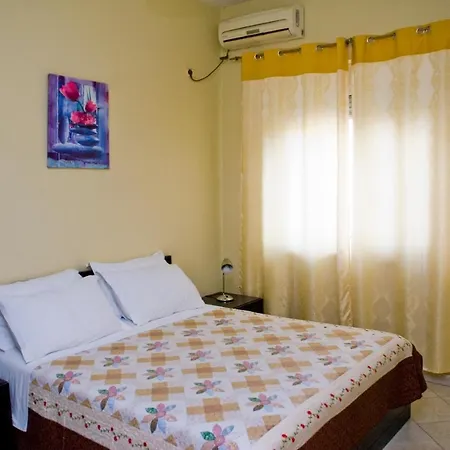 4 Stinet Szálloda Vlora