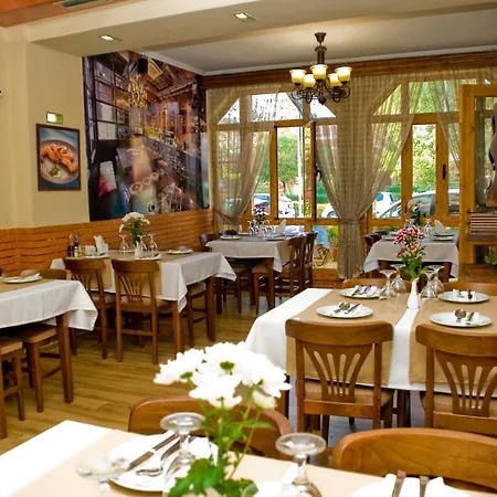 Ξενοδοχείο 4 Stinet 3*